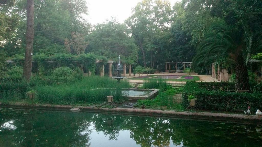Las Cruzadas Melia-Plaza De Espana Sevilla Bagian luar foto